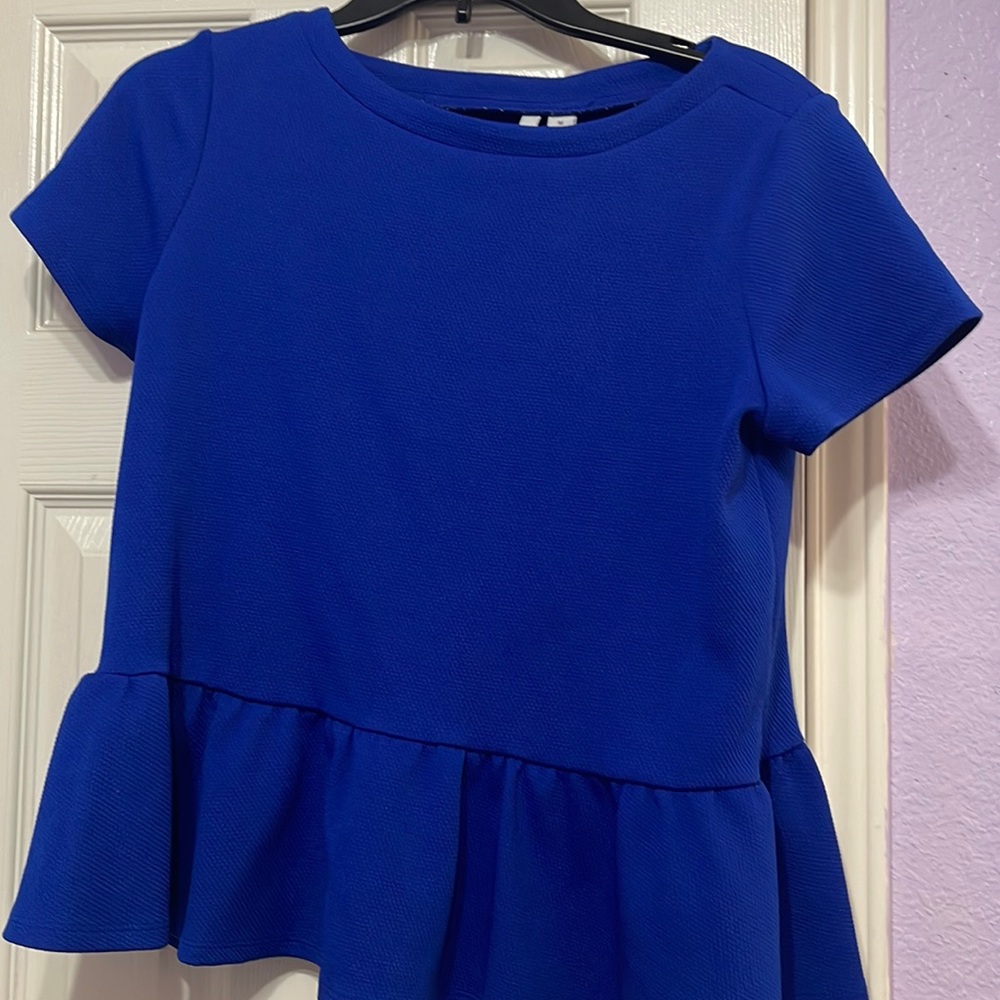 Women’s Elle peplum top size Medium